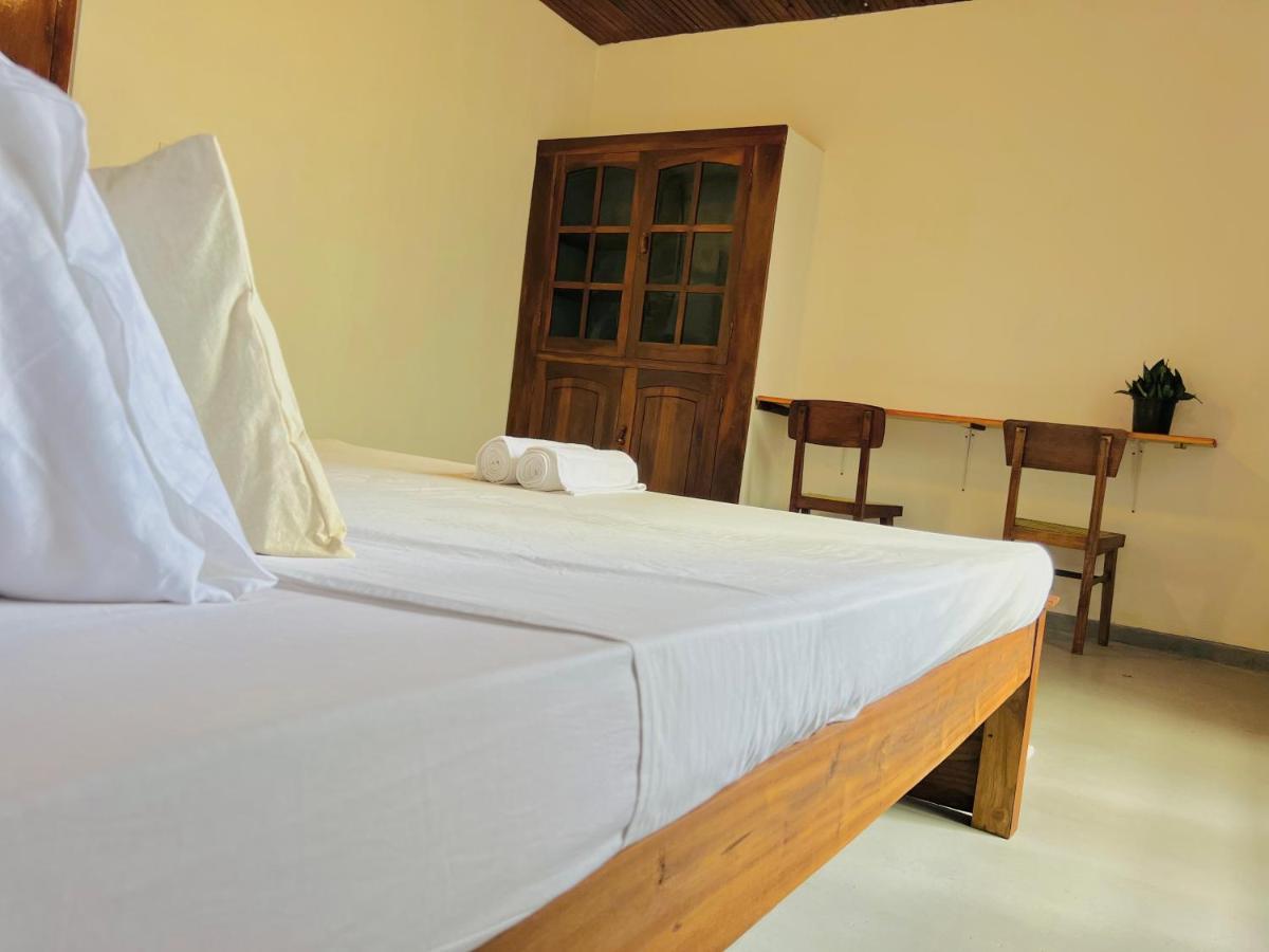 Sea Frame By Walkseylon Bed & Breakfast Hikkaduwa Exterior photo
